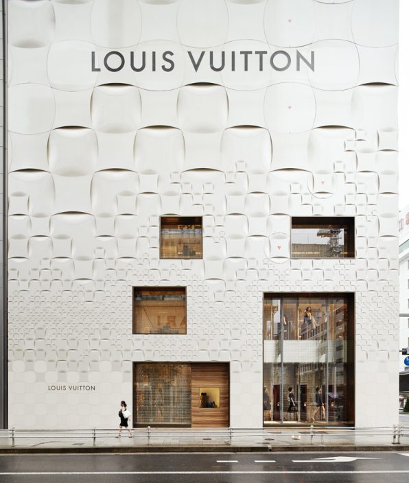 Japan, Honshu, Tokyo, Ginza, Louis Vuitton Store Stock Photo - Alamy